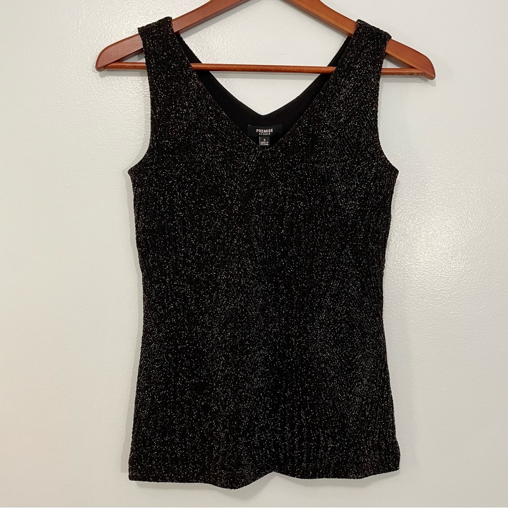 Premise Studio Bronze Gold Metallic Stretchy V Neck Tank